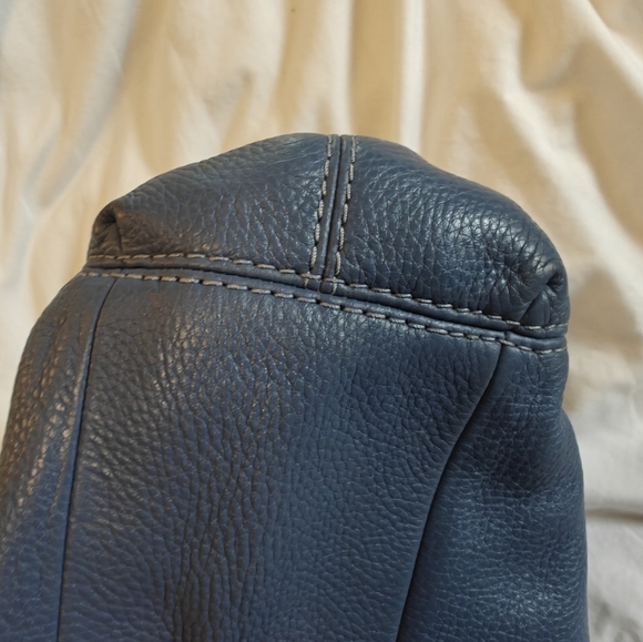 Excluded from Promotion- Coach Lexy - Picture 5 of 12